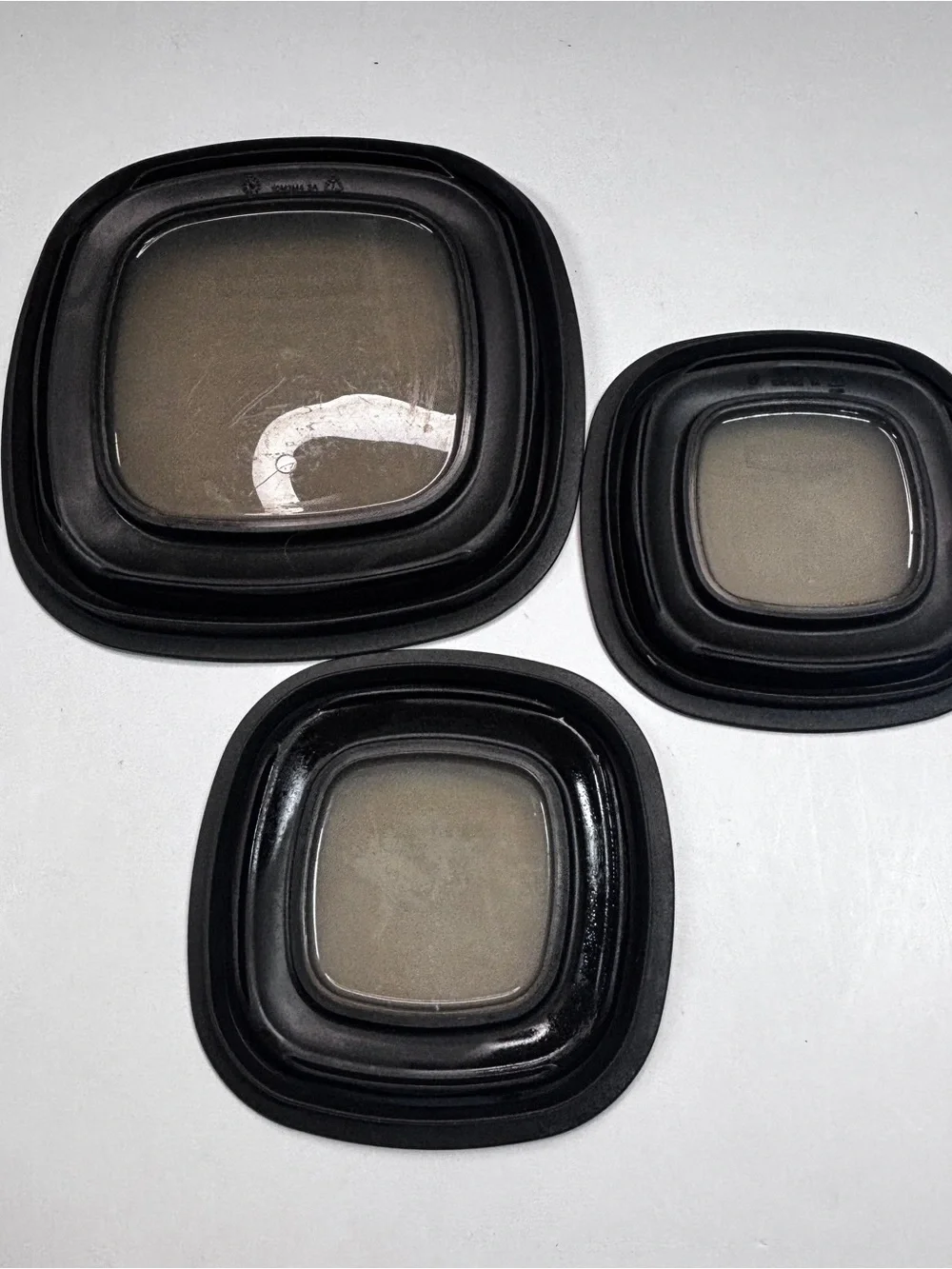 3 Rubbermaid Premier Container Replacement Lids ONLY Window Slate Gray
